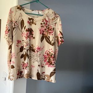 Women’s blouse / short sleeves
